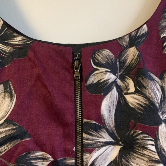 LeChateau Size XL Floral Patterned Dress NWT - Picture 4 of 8